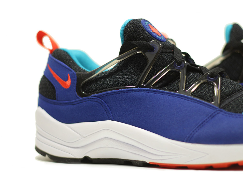 新闻速报 / nike air huarache light ultramarine